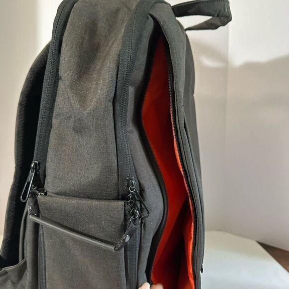 Elecom DGB-SO37 Off Toco 2 Style Camera Backpack (Large) - Picture 4 of 14